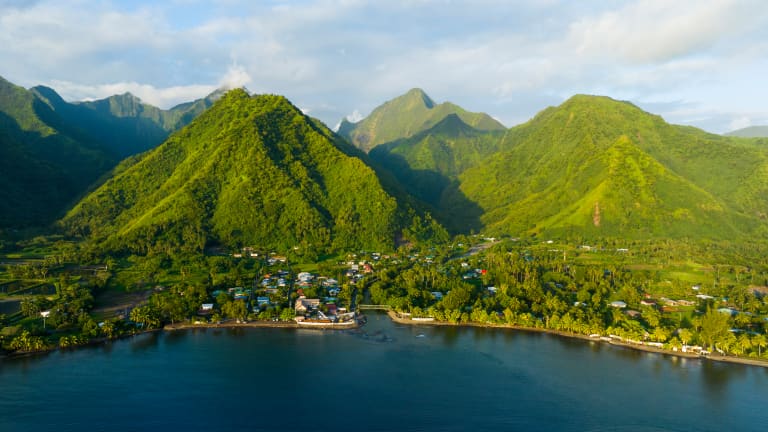 Team of Scientists Advise Against Olympic Judging Tower at Teahupo'o ...