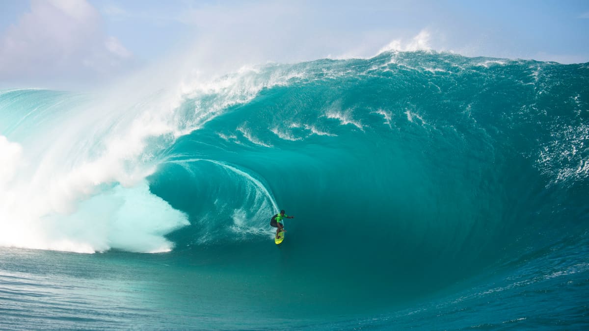 GoPro VR: Tahiti Surf with Anthony Walsh and Matahi Drollet 