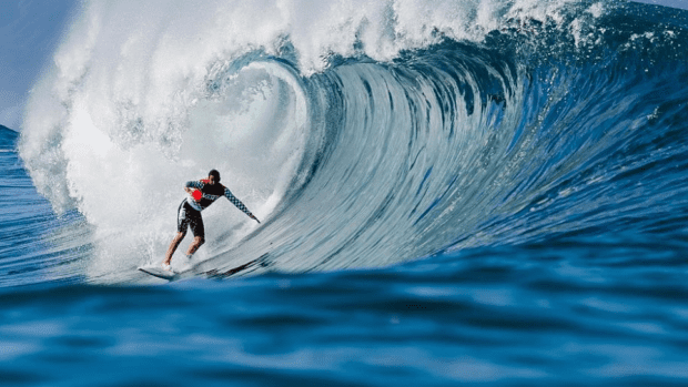 Watch Live: Vans Pipe Masters (2023) - Surfer