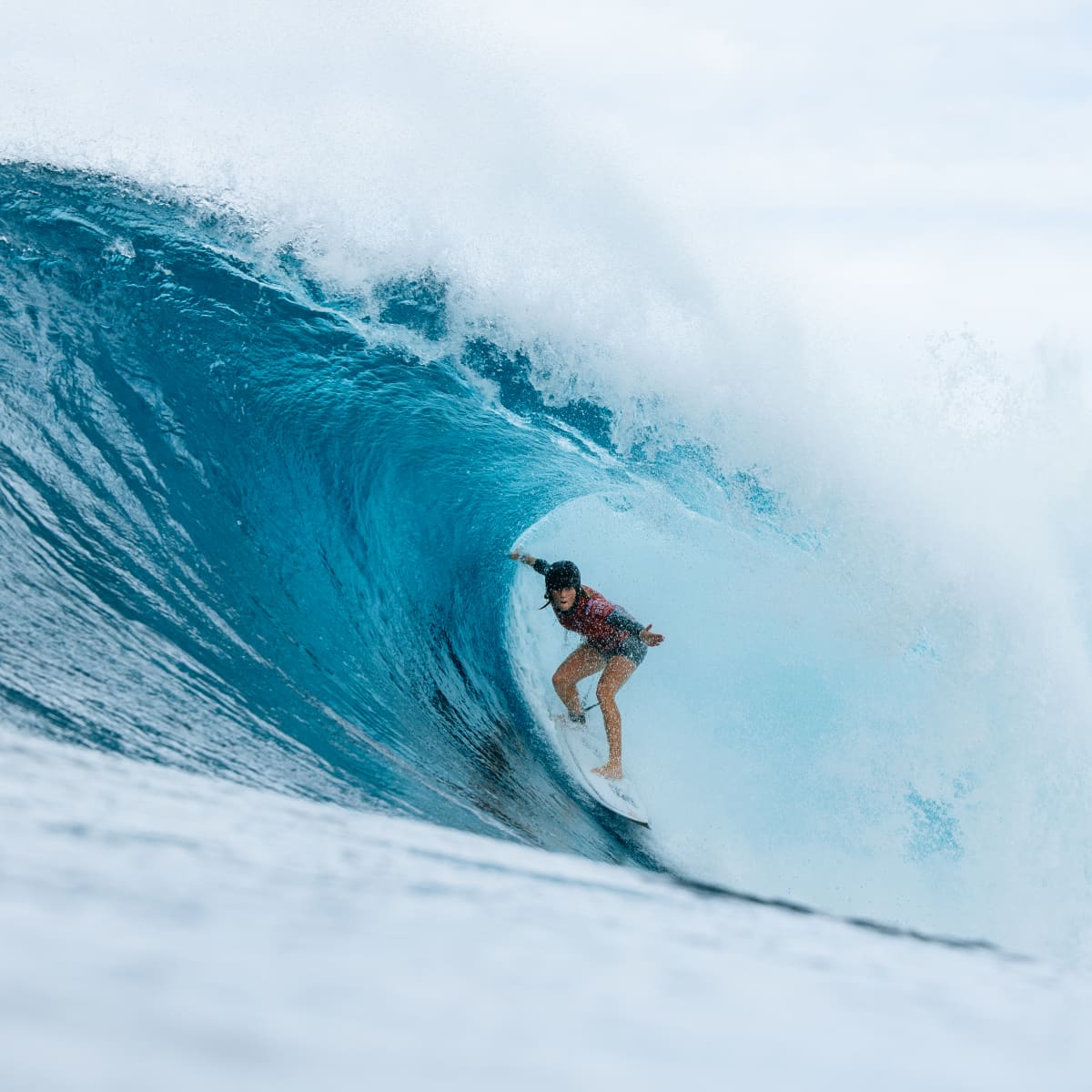 Gallery: History Made As Women Rule The Day At Pipeline - Surfer