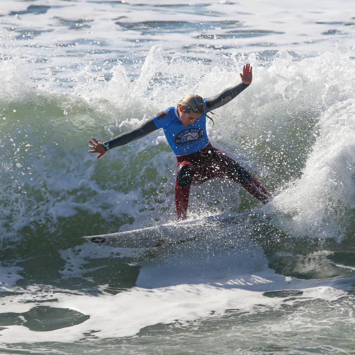 San Clemente teen Samantha Sibley beats some of world's best at Super Girl  Surf Pro – Orange County Register