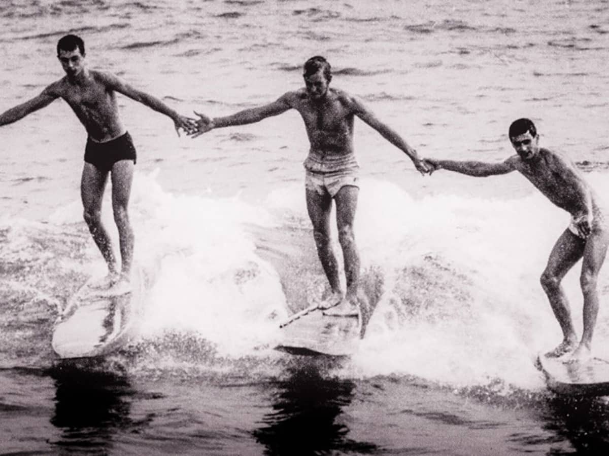 International Surfing Day–Vintage '60s Surf Photos From LIFE