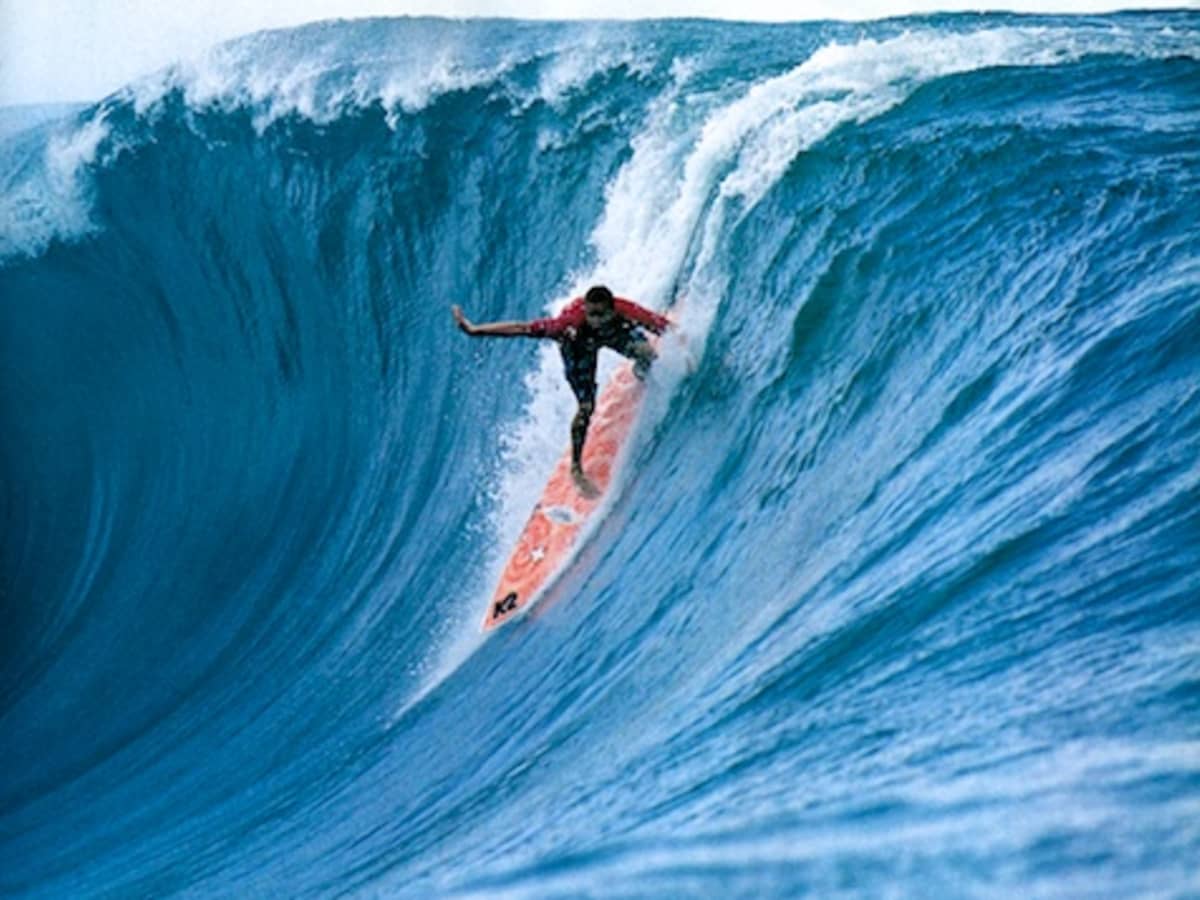 Surfing the Legendary Barrels of Tahiti in 360 Video - VRScout