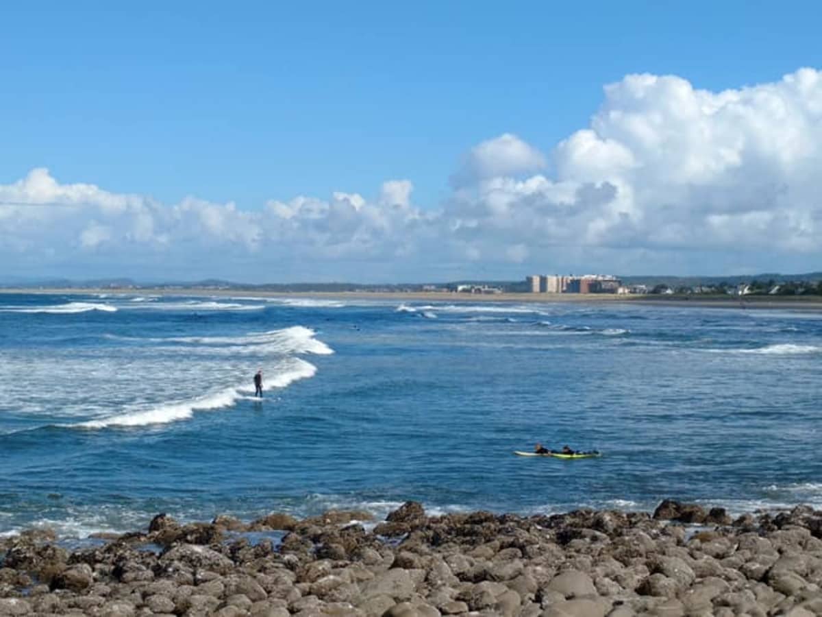 Man Dies While Surfing off Oregon Coast - Surfer