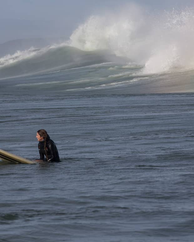 How Female Surfers Won the Pay-Equity Fight - The Atlantic