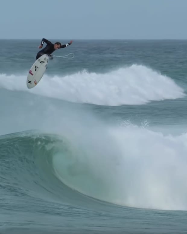 How to do an alley-oop in surfing