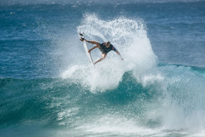 John John Florence Steals Show at Pipeline With Near Perfect Heat Total ...