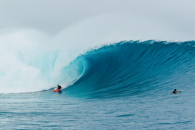 Ian Walsh Riding High - Surfer