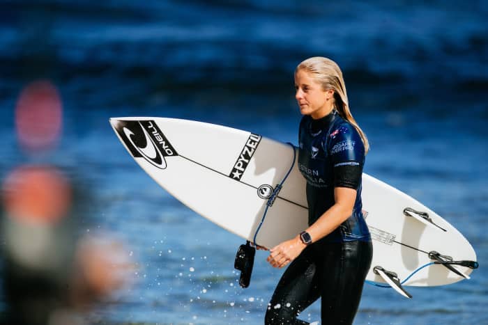 World Tour Surfer Sophie McCulloch Breaks Back at Heavy West Australian ...