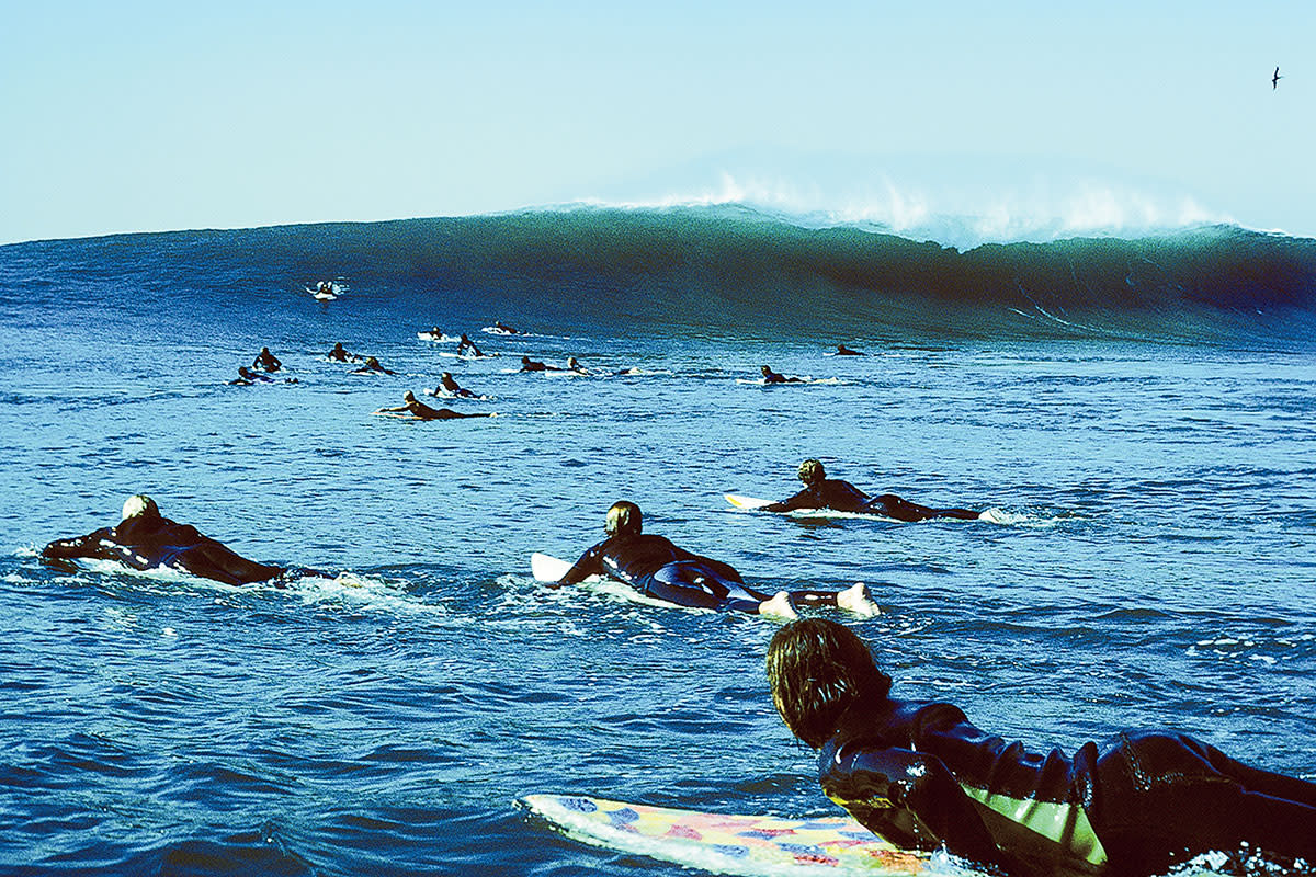 Gang mentality' of middle-age surfers keeps outsiders off Palos Verdes  Estates waves - Los Angeles Times