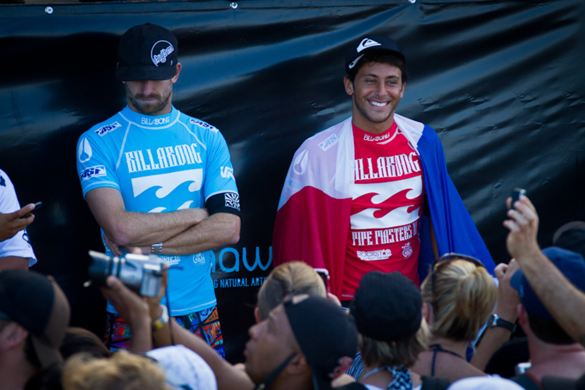 Pipe Masters Final Day Surfer