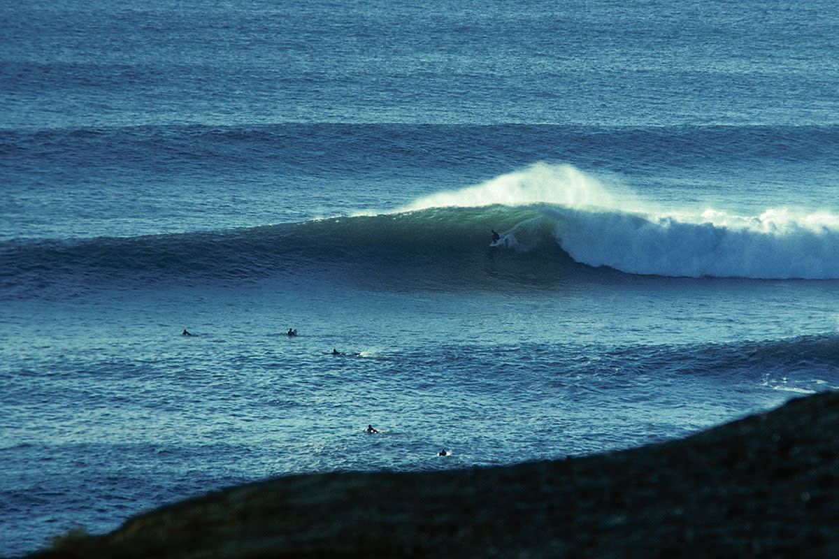 Gang mentality' of middle-age surfers keeps outsiders off Palos Verdes  Estates waves - Los Angeles Times