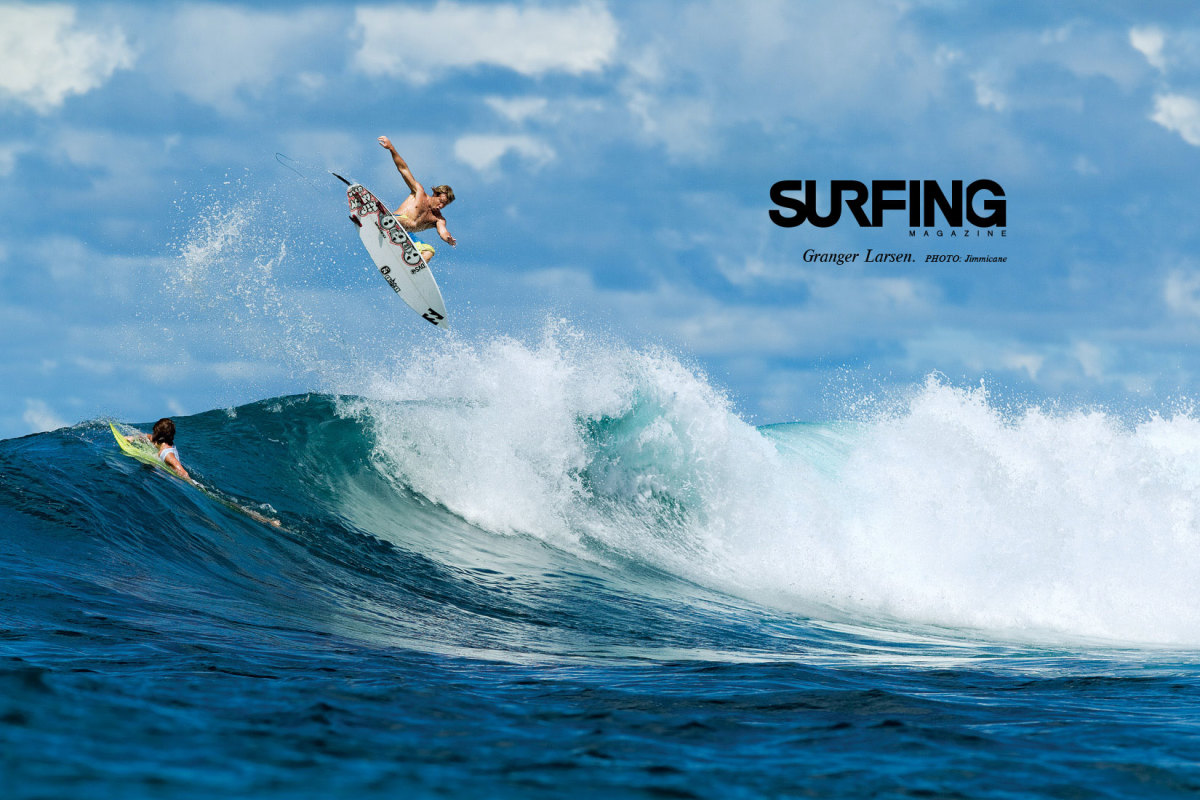 September 2011 Issue Wallpaper - Surfer