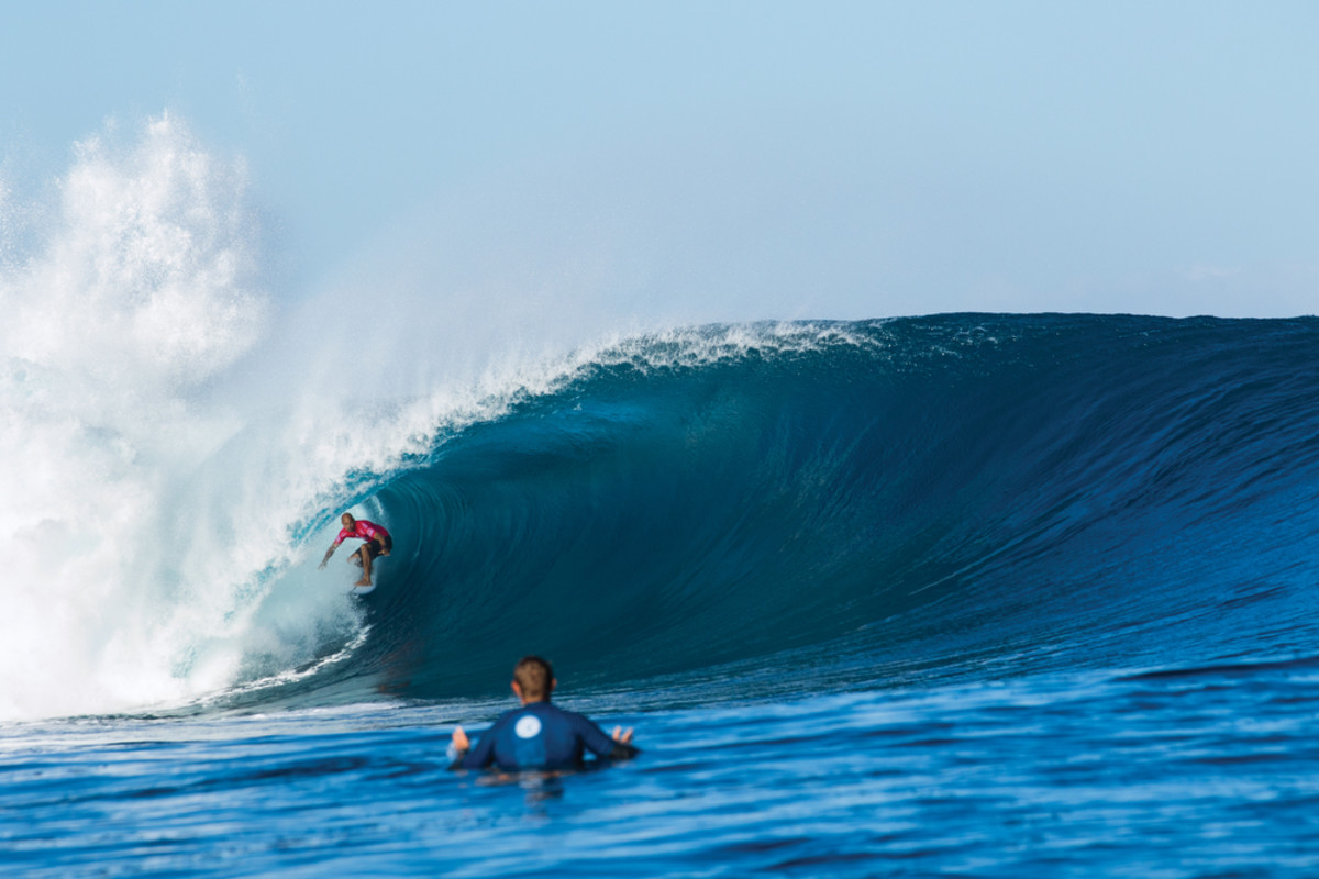 Kelly Slater Is His Wave Pool's Worst Enemy - Surfer