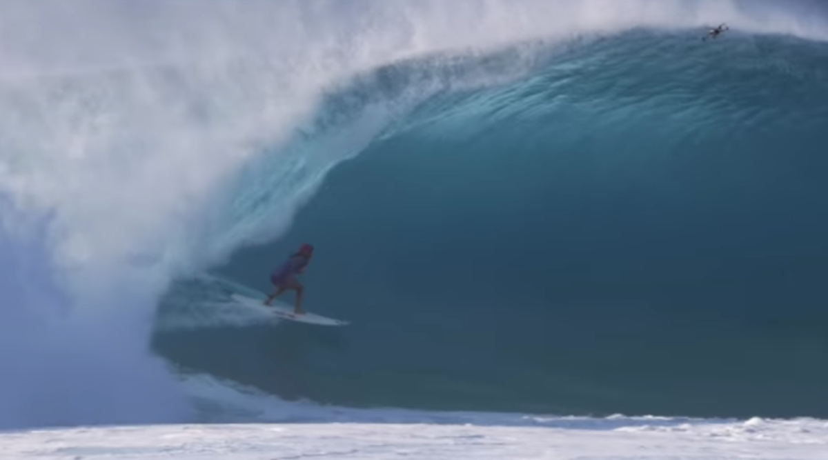 Best Pipe Wave Ever Surfed by a Woman? - Surfer