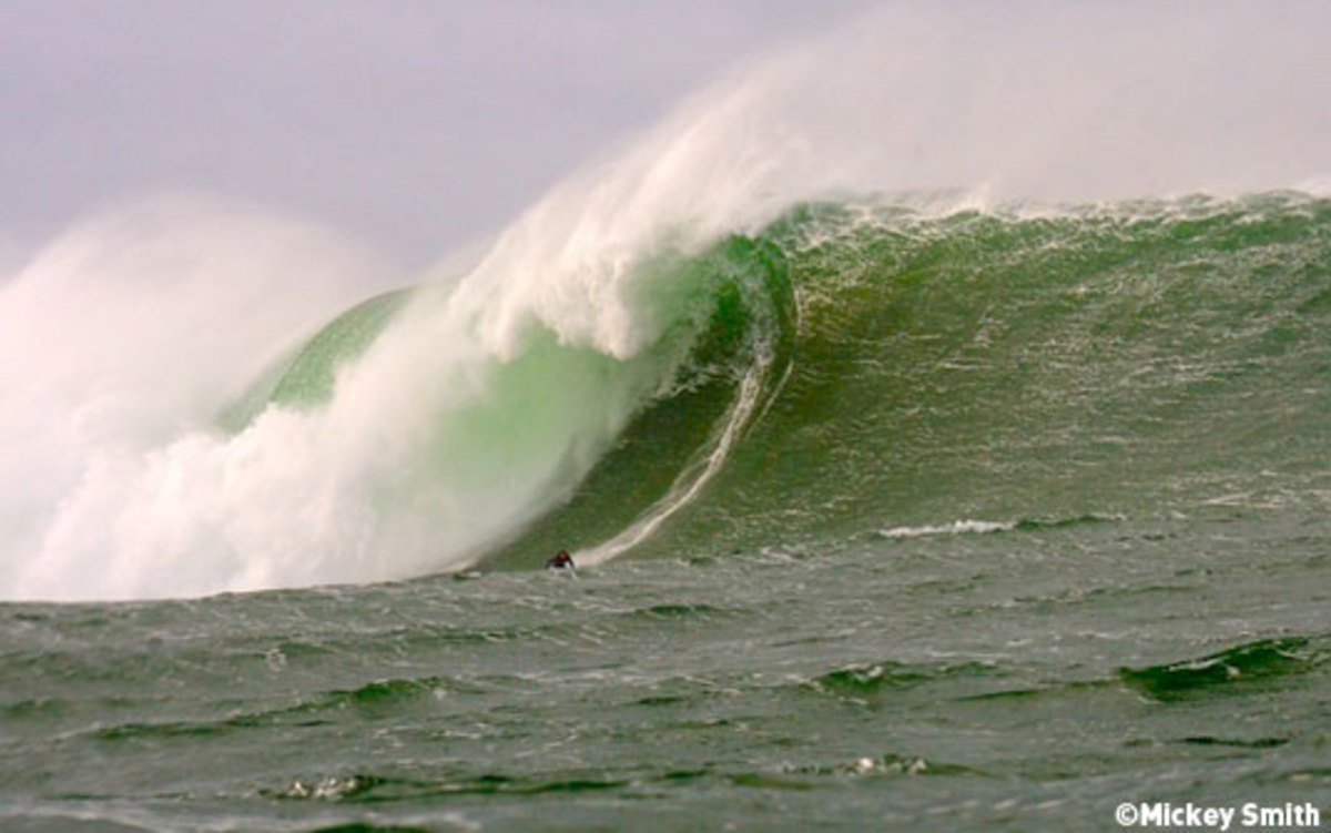 GREEN GORGES: Surfers Ride Biggest Swell to Ever Hit British & Irish ...