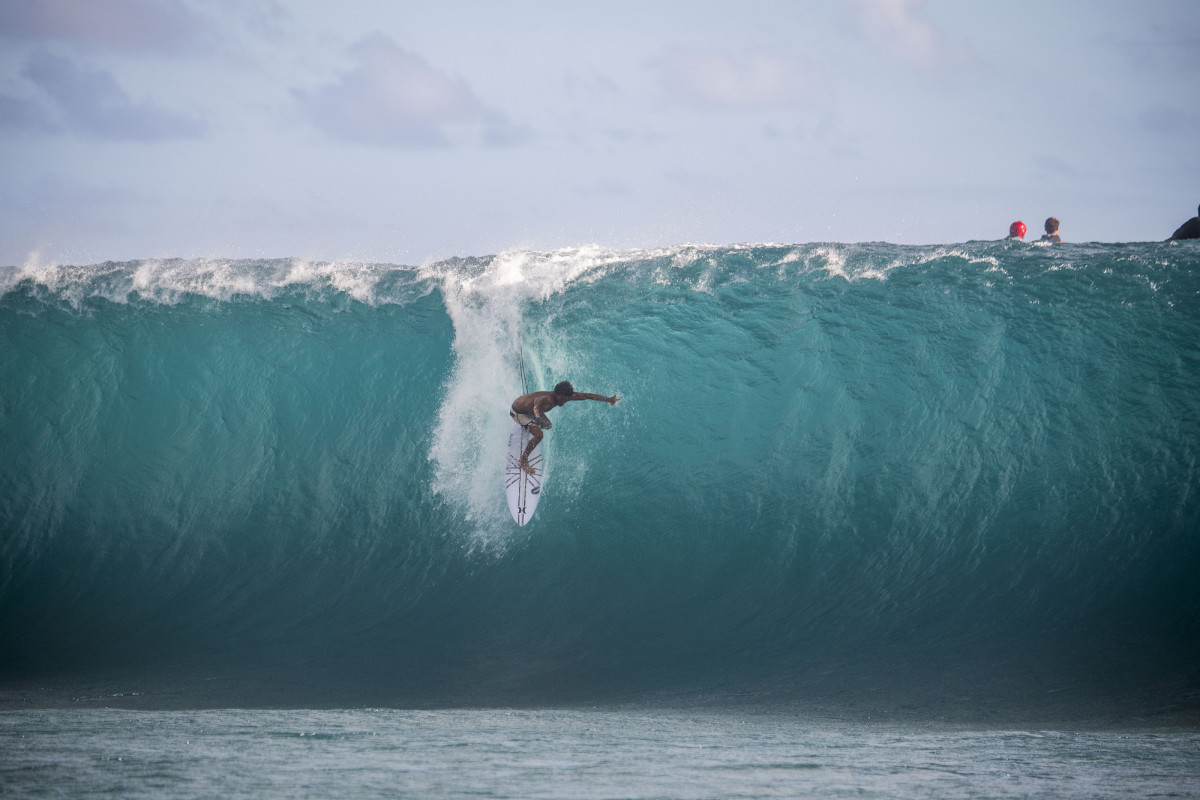 GoPro VR: Tahiti Surf with Anthony Walsh and Matahi Drollet 