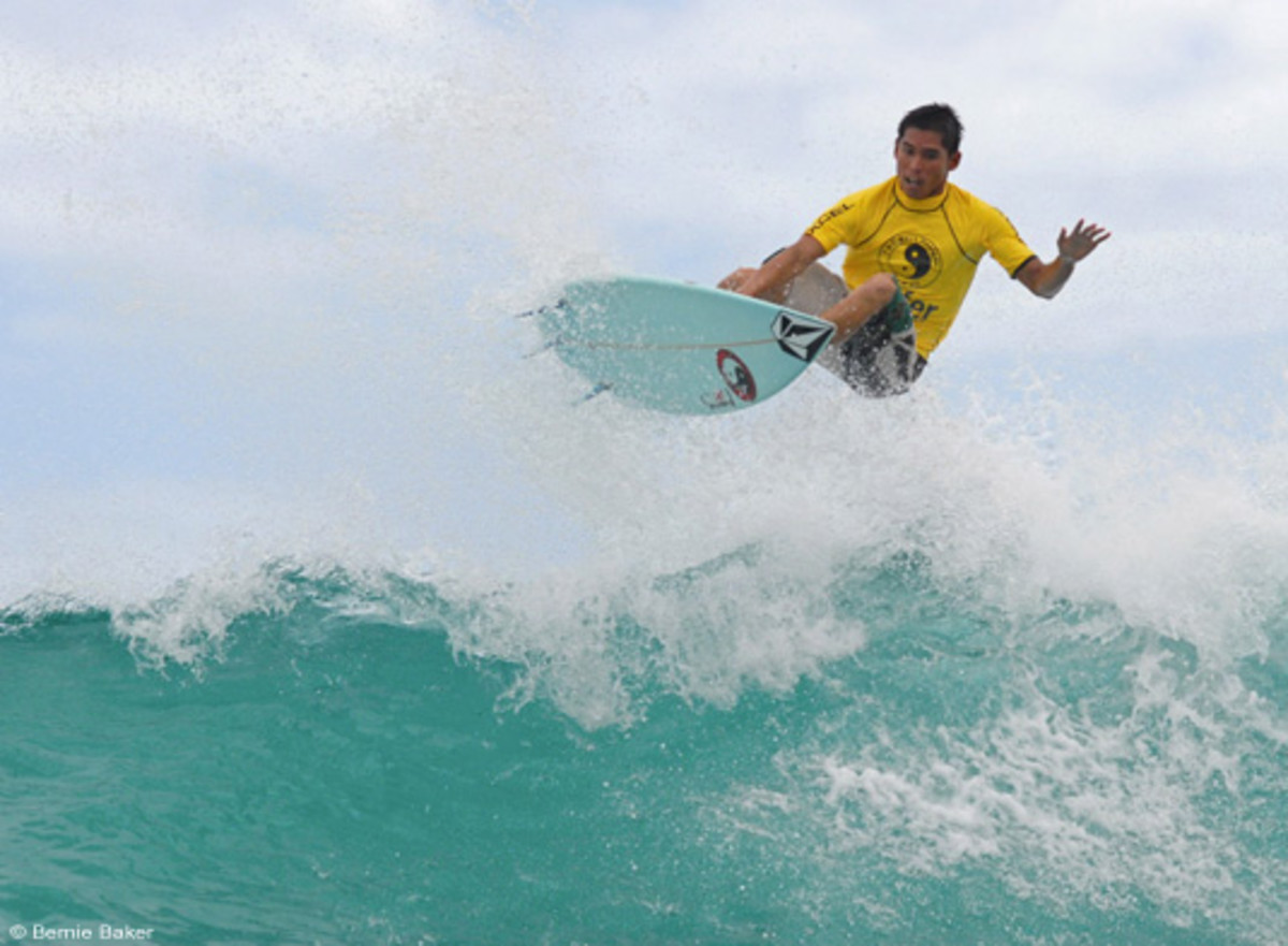 PERFECT LANDING Dustin Cuizon Wins T&C/SURFER Magazine Air Invitational ...