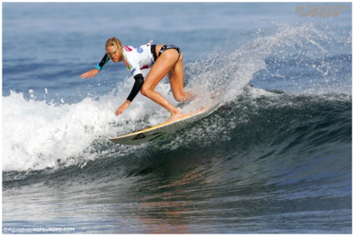 Laura Enever Claims ASP 6-STAR Billabong Azores Islands Women’s Pro ...