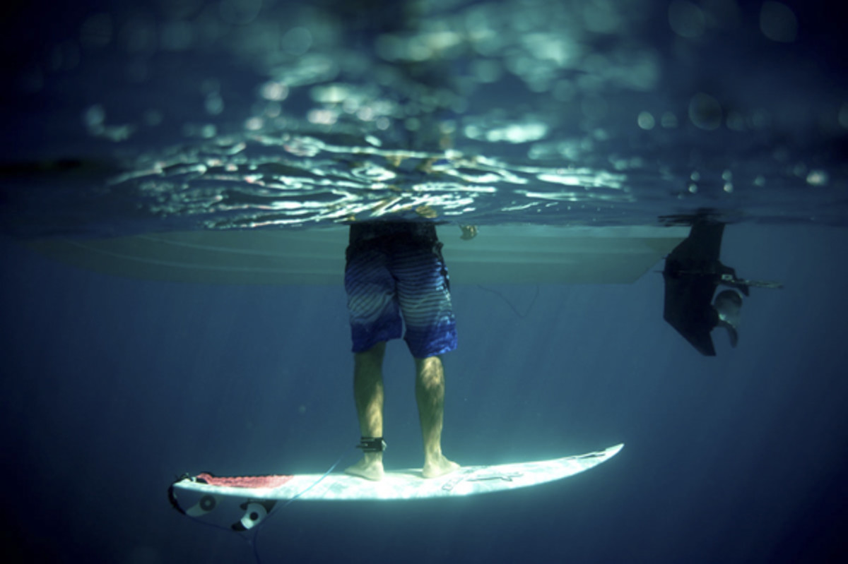 Morgan Maassen | Tahiti Beer Break - Surfer