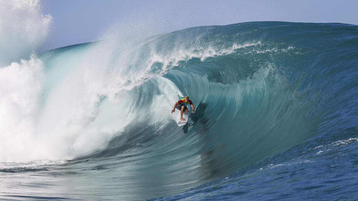 Dane Gudauskas Goes Interstellar - Surfer