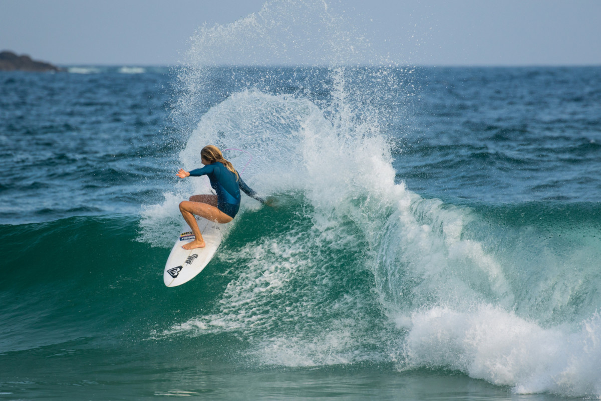 Oi Rio Pro: Bullet Flies Within 100 Meters of CT Competitors - Surfer