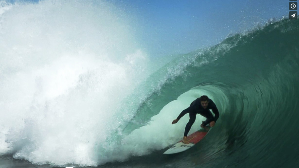 Dean Bowen Tucked Away In South Oz - Surfer