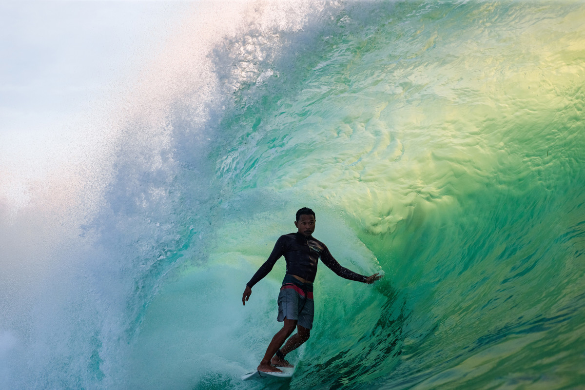 Big guy deals surfing