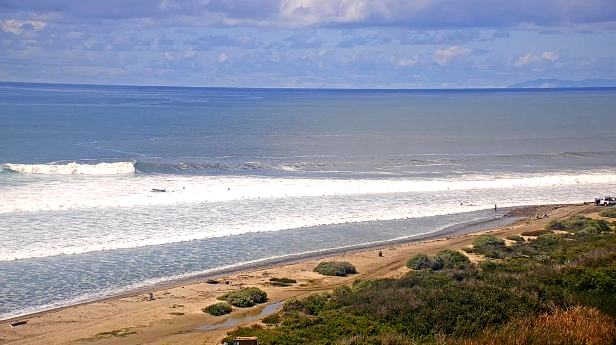 Lower Trestles Surf report & live surf cam - Surfline