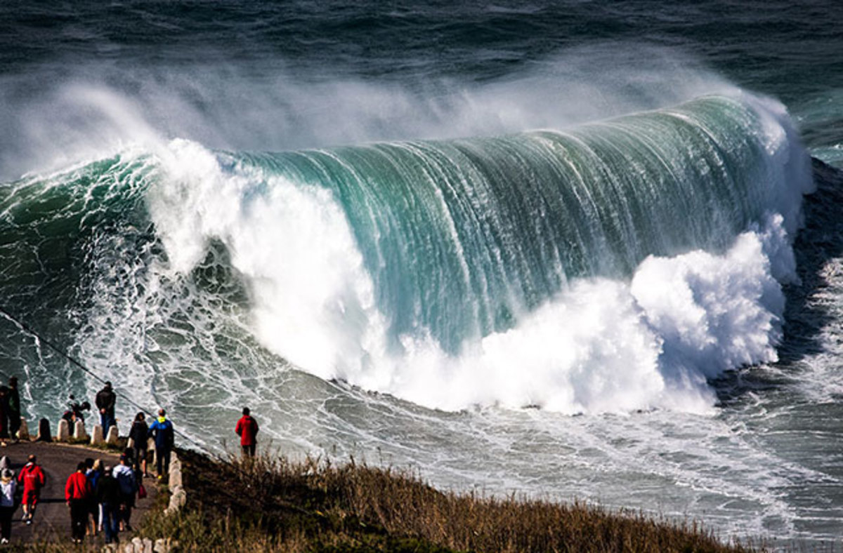 Nazaré Challenge Given Green Light For Tuesday - Surfer