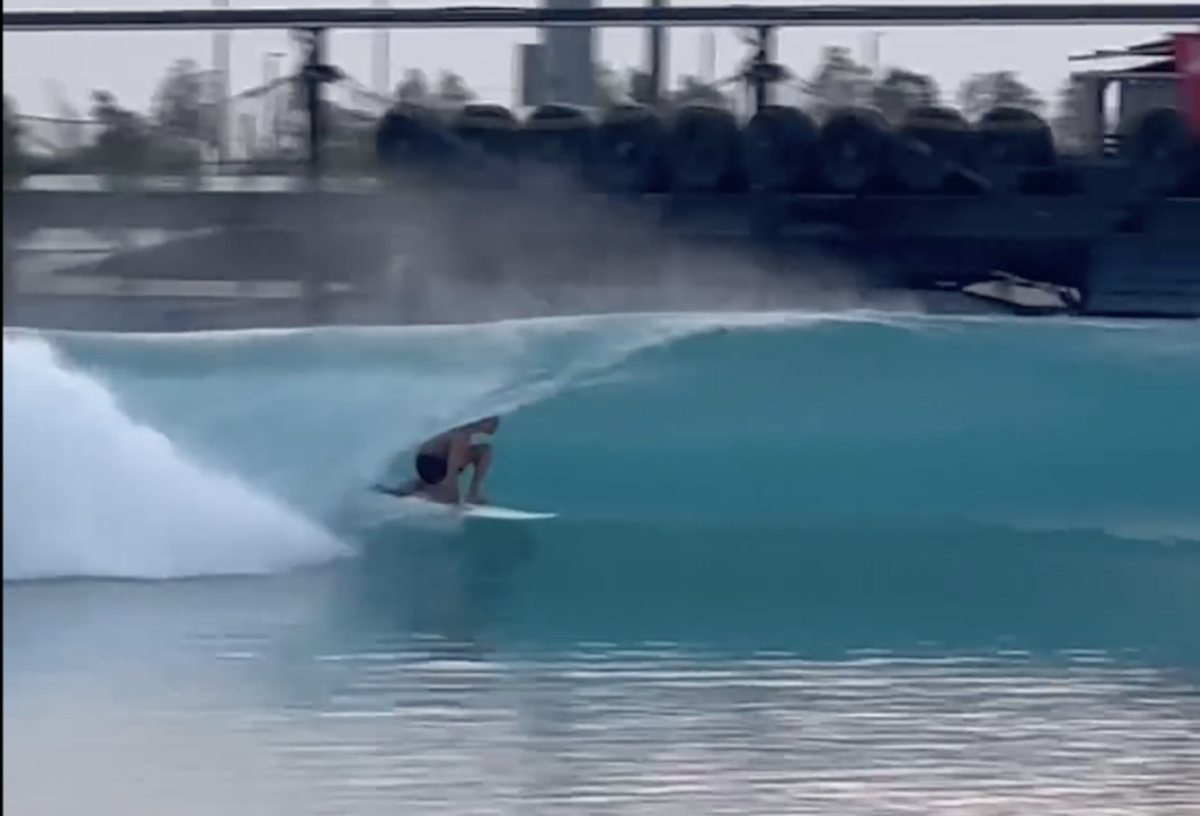 Surfers Strider Wasilewski And Jeremy Flores Test Slater S Exclusive Surf Abu Dhabi Surfer