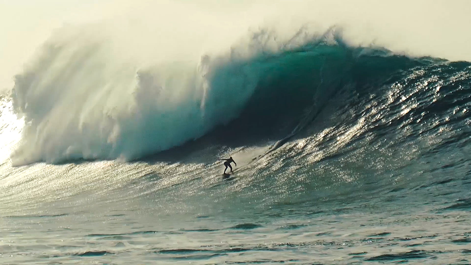 A Brazilian Surfer’s Honest Take on Nazaré Crowds, Wipeouts and The ...